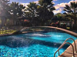 大太平洋酒店，位于拉塞雷纳的酒店