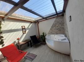 Casas Toya Jacuzzi，位于Uceda的酒店