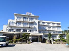 鹿岛庄酒店，位于土庄町的酒店