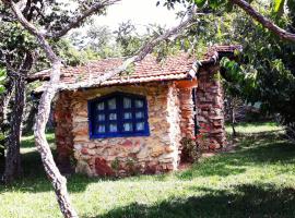 Pousada Casa do Arco，位于圣安娜杜里亚舒的山林小屋