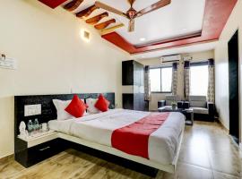 OYO 62432 Saarah Hotel，位于Torxem的酒店