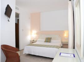多纳萝拉滨海旅舍，位于萨阿拉德洛斯阿图内斯的酒店