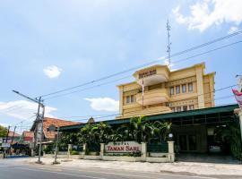 RedDoorz Plus near Alun Alun Karanganyar，位于Karanganyar的酒店