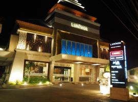 Luminor Hotel Banyuwangi By WH，位于外南梦的酒店