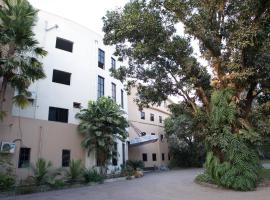 Siddhartha Hotel Narayangarh，位于巴拉特布尔的酒店