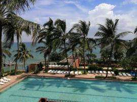 达喀尔翡翠花园酒店，位于达喀尔伯纳德角附近的酒店