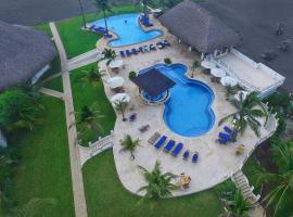 Dos Mundos Pacific Resort，位于蒙特里科的酒店