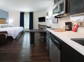 Candlewood Suites - Celaya by IHG，位于塞拉亚的酒店