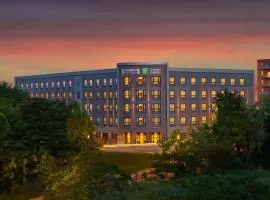 Staybridge Suites - Quincy, an IHG Hotel