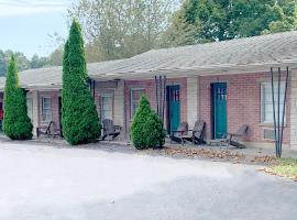 Poplar Creek Lodge，位于Kuttawa的酒店