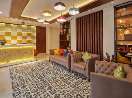 Regenta Inn Indiranagar by Royal Orchid Hotels，位于班加罗尔Indiranagar的酒店