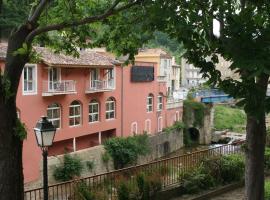 热内乐班酒店，位于Rennes-les-Bains的酒店