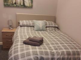 The Barn - Ilkeston- Close to M1-A52 Long Eaton - Nottingham - Derbyshire - 500Mbs WiFi!，位于伊肯斯顿的酒店