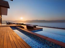 Herbert Samuel Royal Shangri-La Eilat，位于埃拉特水下观测海洋公园附近的酒店