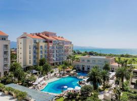 IL Campanário Villaggio Resort Suites - Jurerê Internacional - Reserva direta com o dono，位于弗洛里亚诺波利斯的度假村