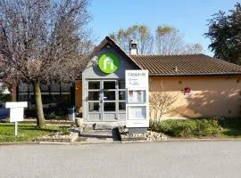 钟楼维勒弗兰驰苏尔萨那酒店