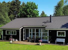 10 person holiday home in Løgstør-By Traum，位于特兰德的酒店
