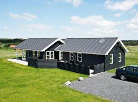Three-Bedroom Holiday home in Løkken 40，位于洛肯的酒店