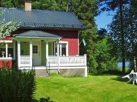 5 person holiday home in ARVIKA，位于阿尔维卡的酒店