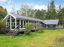 6 person holiday home in Ebeltoft