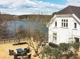 7 person holiday home in Høvåg
