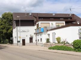 Hotel Anker garni，位于拉施塔特的酒店
