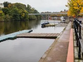 Central BnB with secure parking