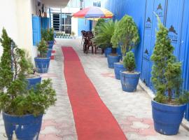 Hk FOOD BAR AND GUEST HOUSE，位于Kodudanga的酒店