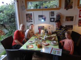 卡萨曼多住宿加早餐旅馆，位于瓦埃勒的酒店