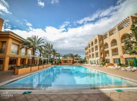 阿罕布拉海水浴酒店，位于哈马马特的酒店