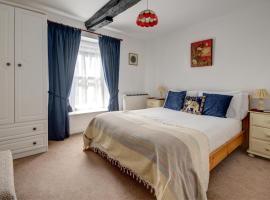 Katrinas Apartment By Treetop Property，位于赛伦塞斯特的酒店