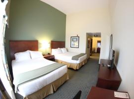 Holiday Inn Express & Suites Cocoa, an IHG Hotel，位于可可的酒店