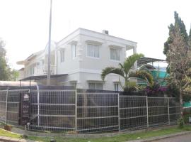 Diyar Villas Puncak K3/2，位于普卡的家庭/亲子酒店