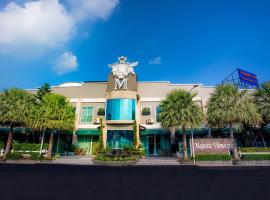 雄伟景观酒店，位于Thanya Buri的酒店