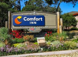 蒙特里半岛机场康福特茵酒店 ，位于蒙特雷德尔蒙特高尔夫球场附近的酒店