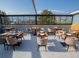 Ornament Boutique Hotel，位于第比利斯的酒店