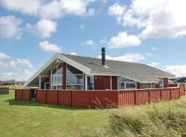 Three-Bedroom Holiday Home In Hjorring