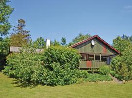 Holiday Home Farsø Qr-1965，位于瓦尔普松的酒店