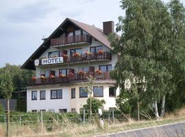 威登伯格霍夫酒店，位于坎普菲尔德瓦尔登堡霍夫山附近的酒店