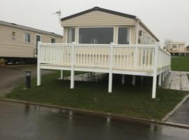 Caravan Hire Crimdon Dene Holiday Park，位于杜伦的酒店