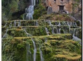 HOSTAL RURAL LA PUEBLA，位于奥巴尼亚卡斯蒂略的酒店