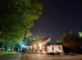 Williamsburg Camping Resort 28 ft. Park Model 11