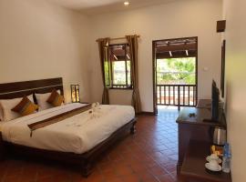 Villa Chitchareune 2，位于琅勃拉邦的酒店