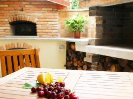 Casa vacanze il Giardino - Appartamento Ciliegio，位于阿里特佐的酒店