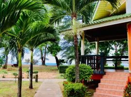 Lanta Palm Beach Resort , Beach Bungalow - Koh Lanta