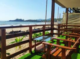 Sea Front Beach Huts，位于帕特南的酒店
