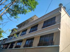 Hotel Rajendra，位于Chinchani的酒店