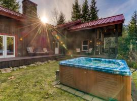 Money Creek Lodge - 5 Bed 2 Bath Vacation home in Skykomish，位于Skykomish的酒店