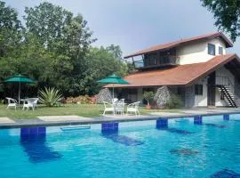 Jungle Safari Resort & Holiday Villa