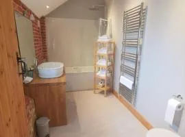 Blashford Manor Farmhouse Holiday Cottage - The Shire Cottage